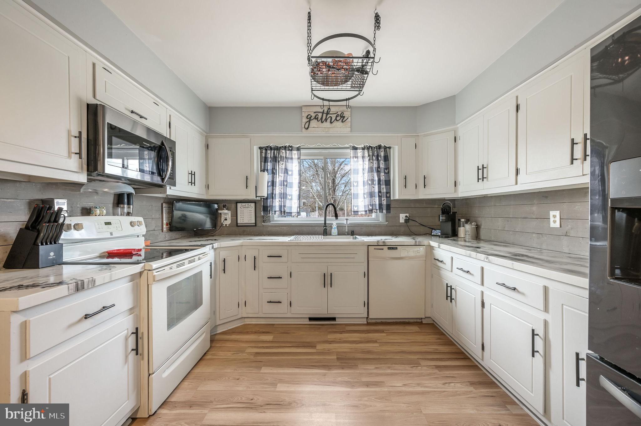 50 CEDAR BEACH ROAD