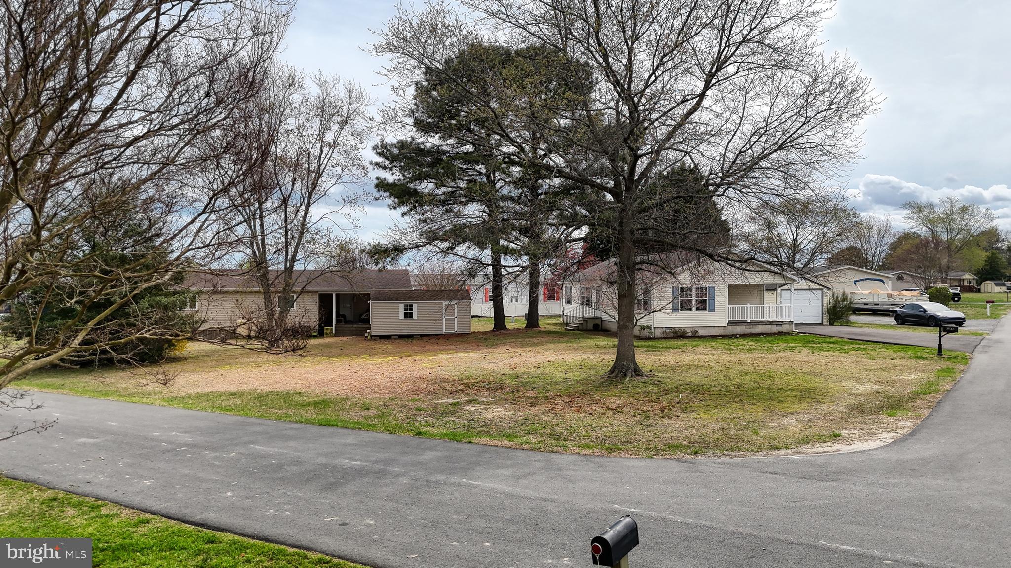 27113 CLIPPER ROAD 52505