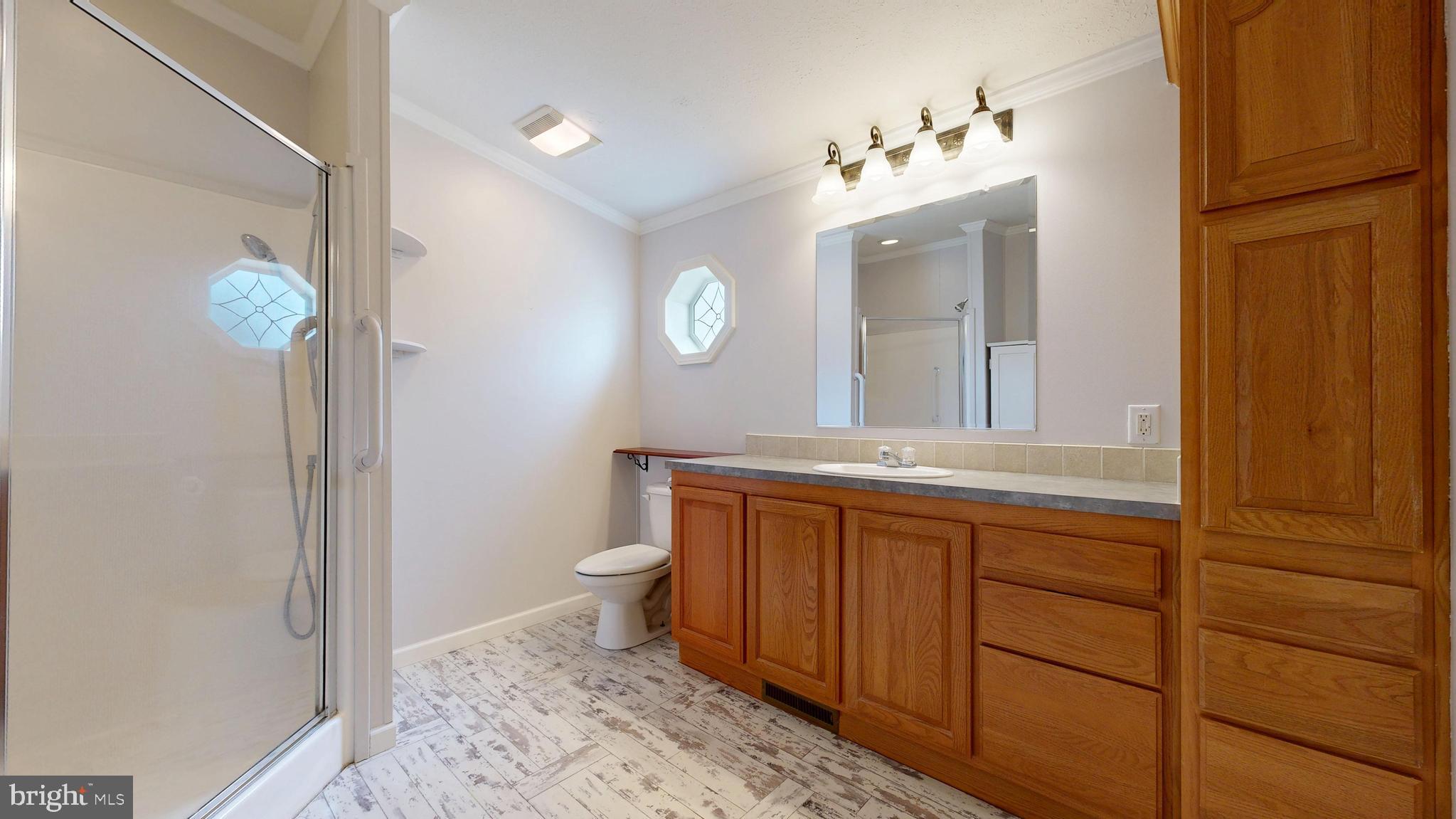 27113 CLIPPER ROAD 52505