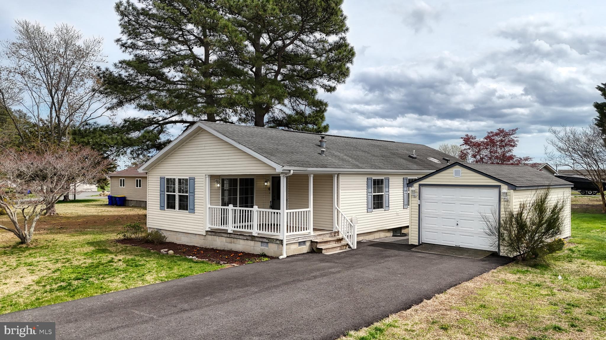 27113 CLIPPER ROAD 52505