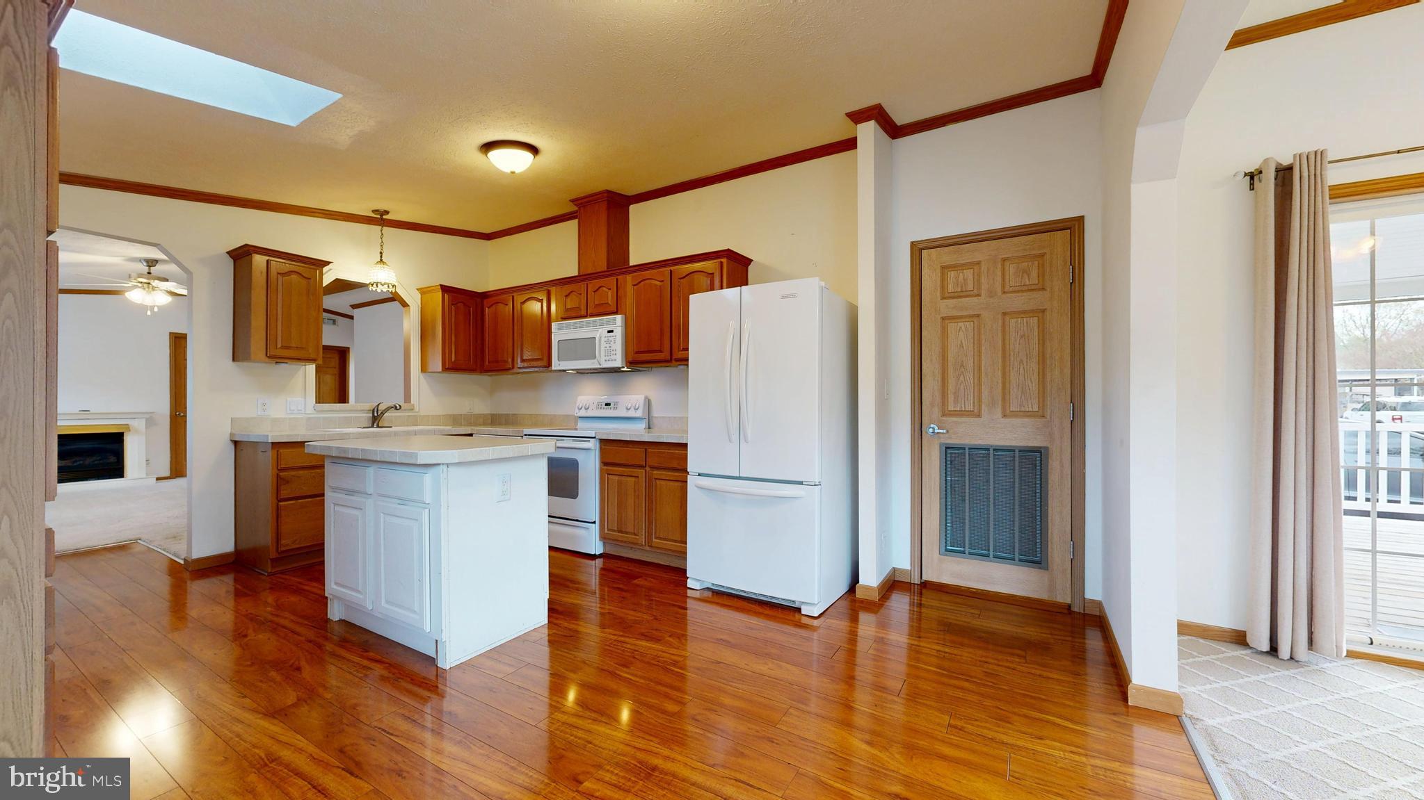 27113 CLIPPER ROAD 52505