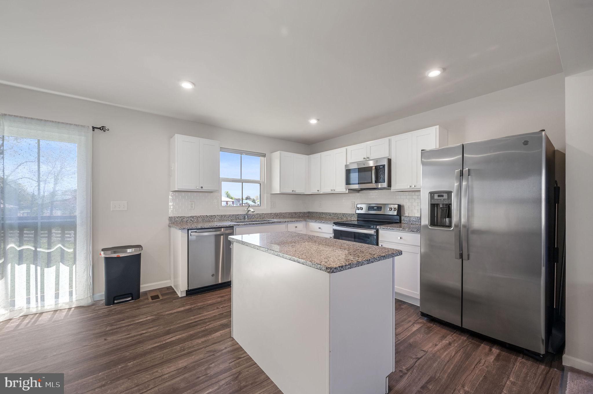 6338 PEBBLEBROOK DRIVE