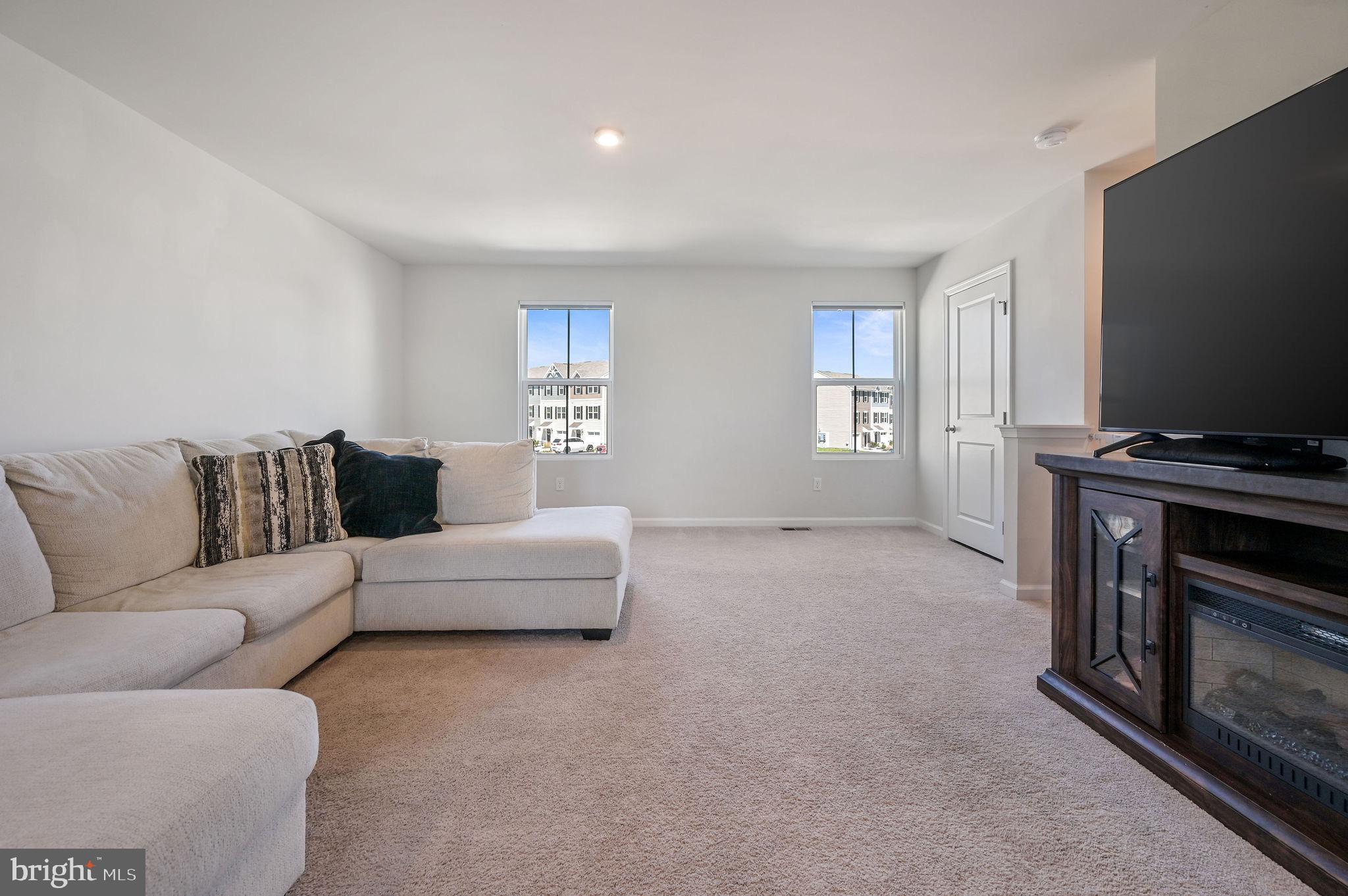 6338 PEBBLEBROOK DRIVE