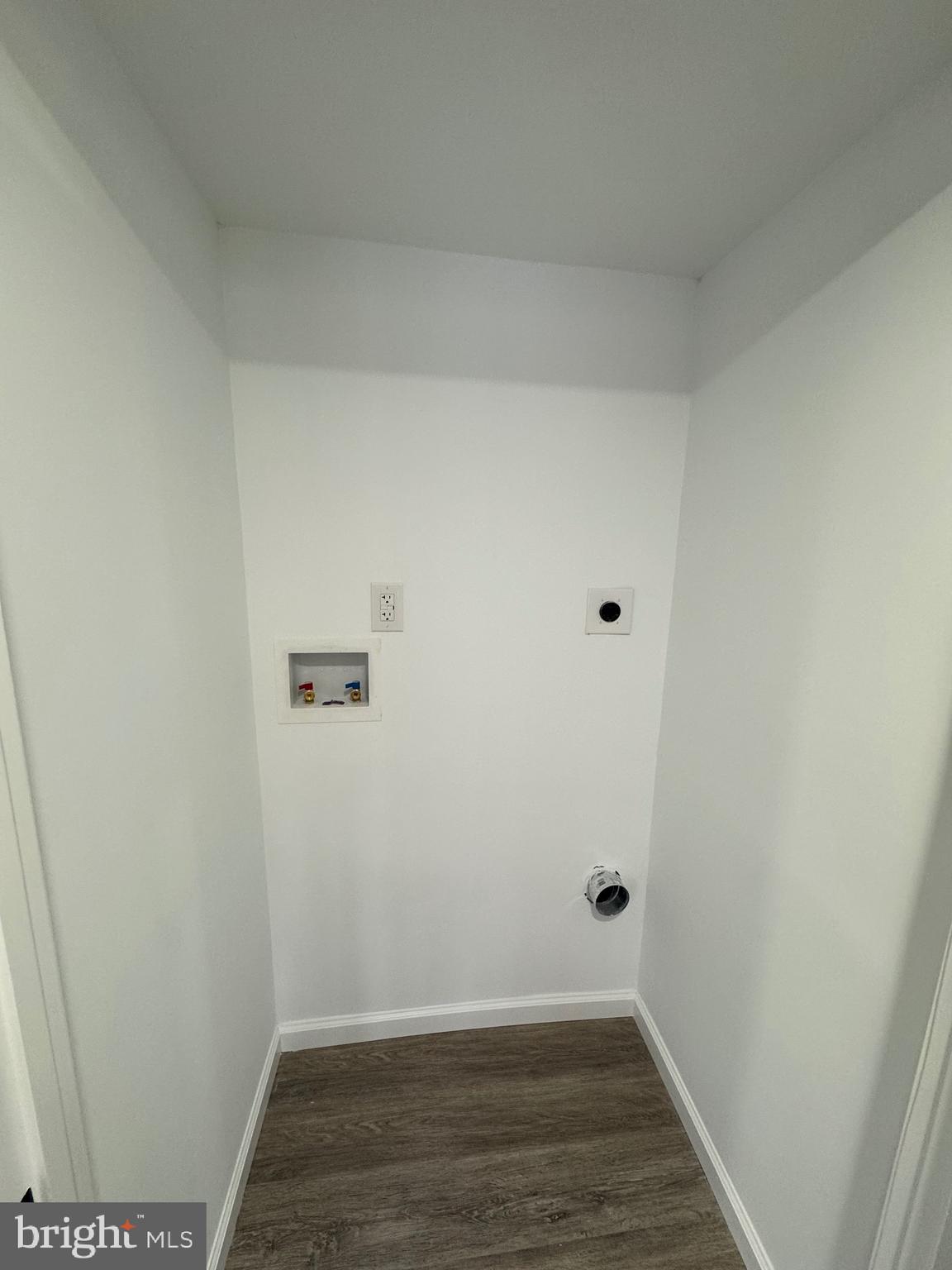 33943 LIBERTY STREET 42053