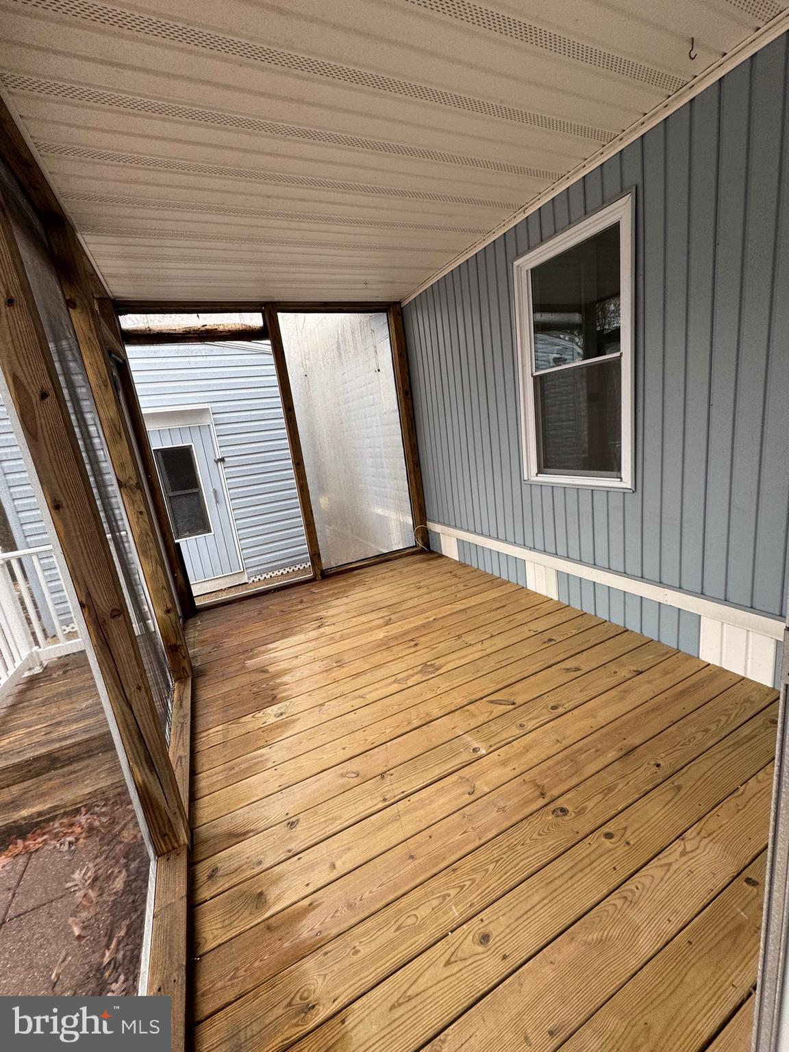 33943 LIBERTY STREET 42053