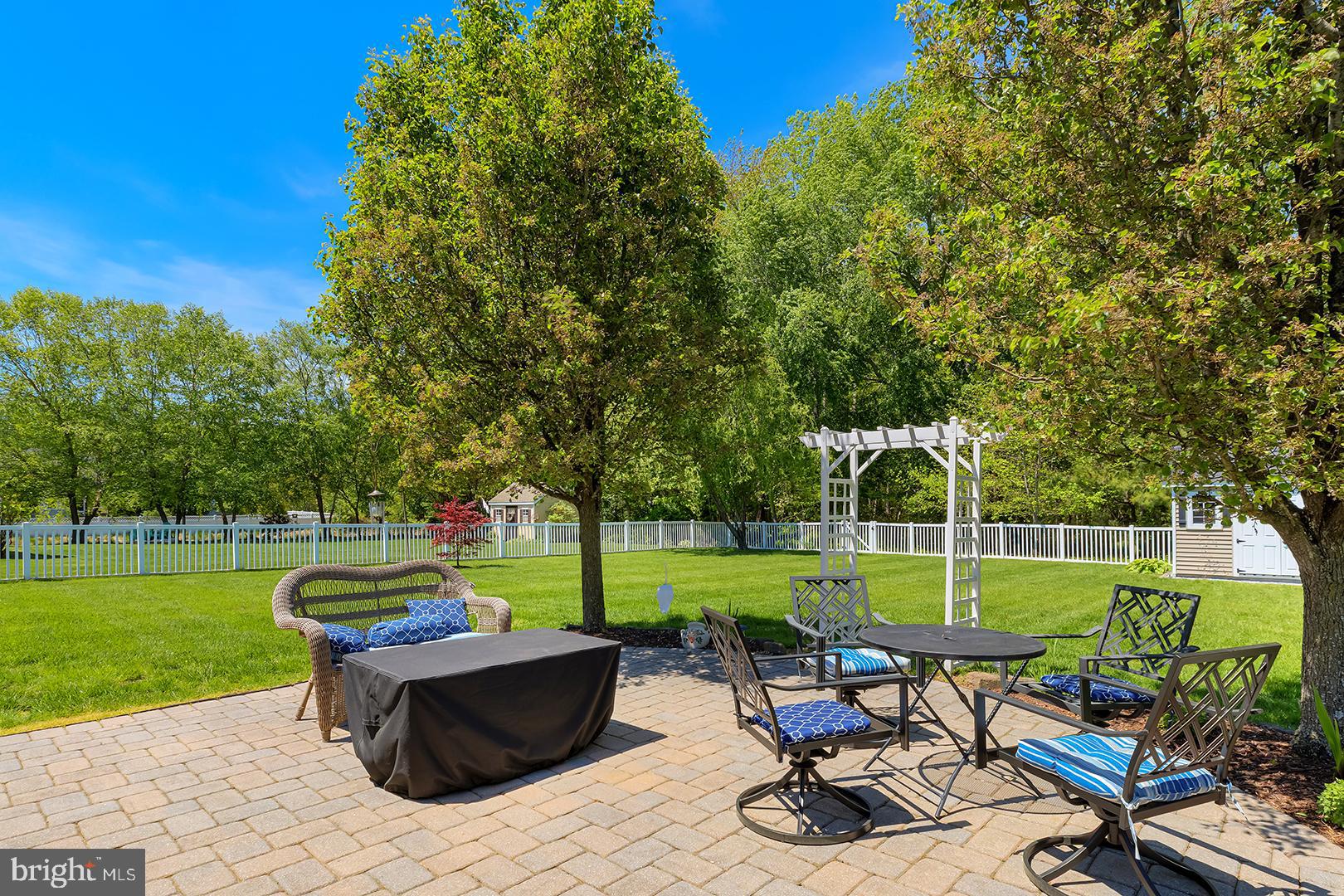 18524 ROSE COURT