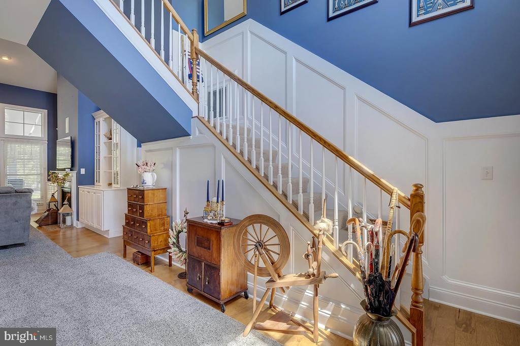 18524 ROSE COURT
