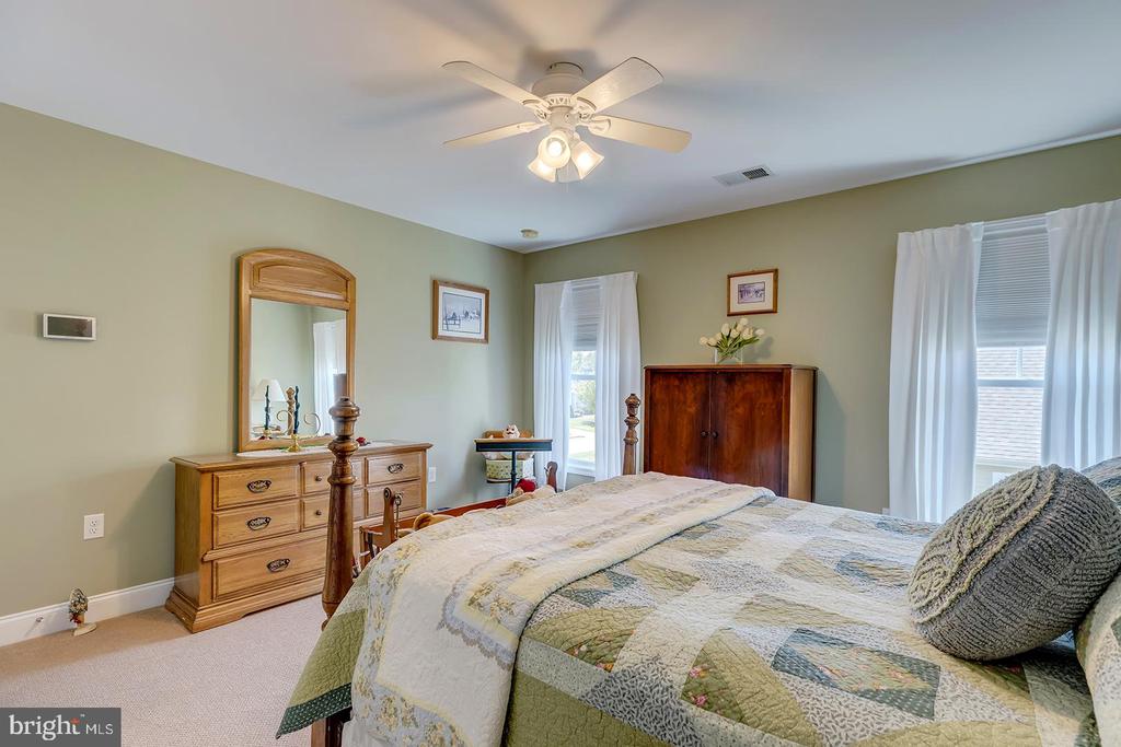 18524 ROSE COURT