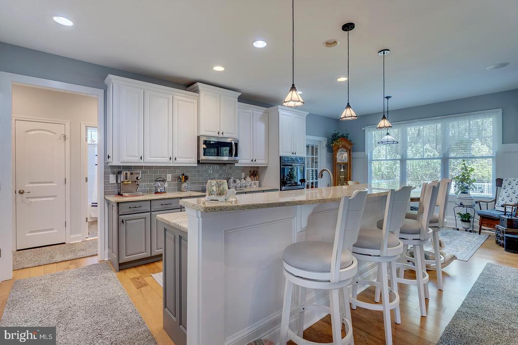 18524 ROSE COURT