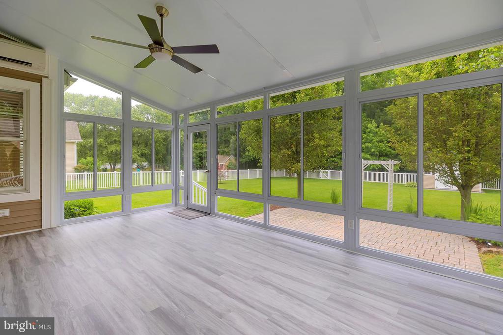 18524 ROSE COURT