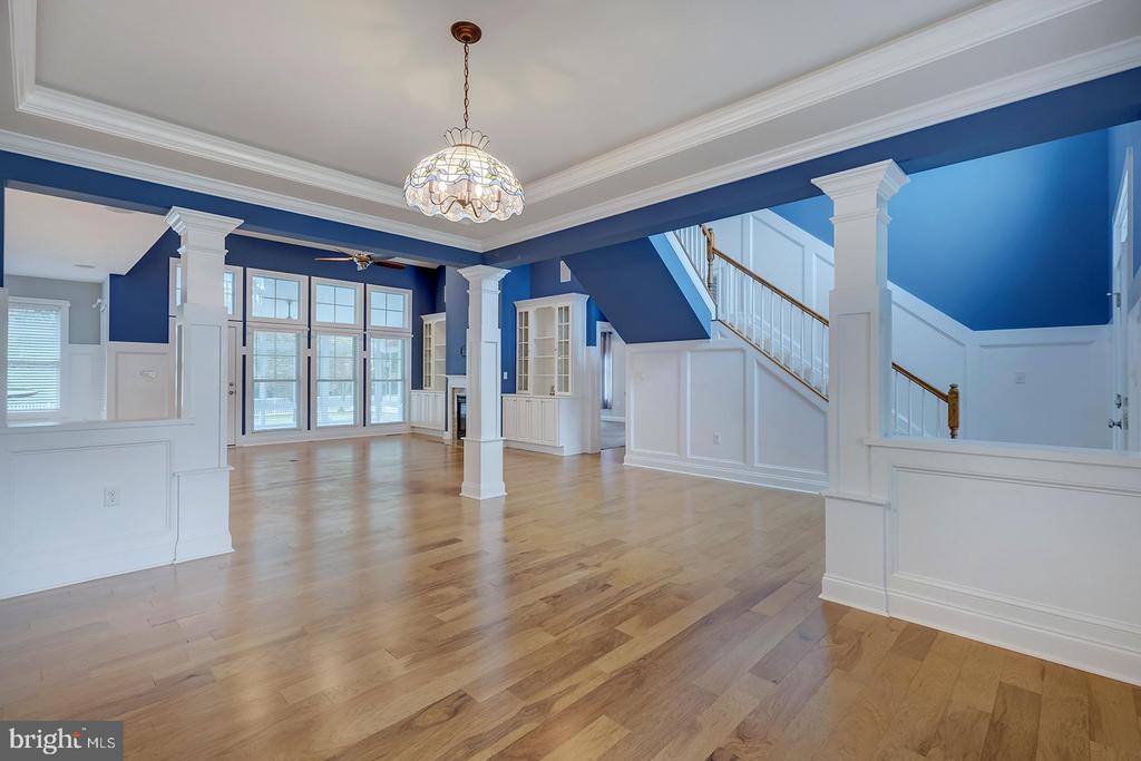 18524 ROSE COURT