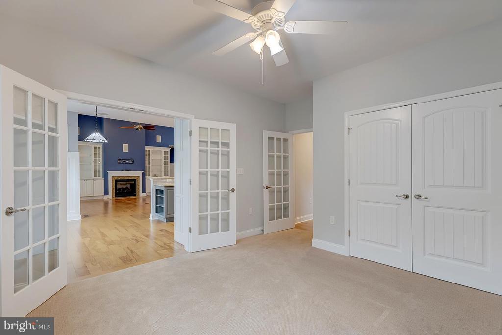 18524 ROSE COURT