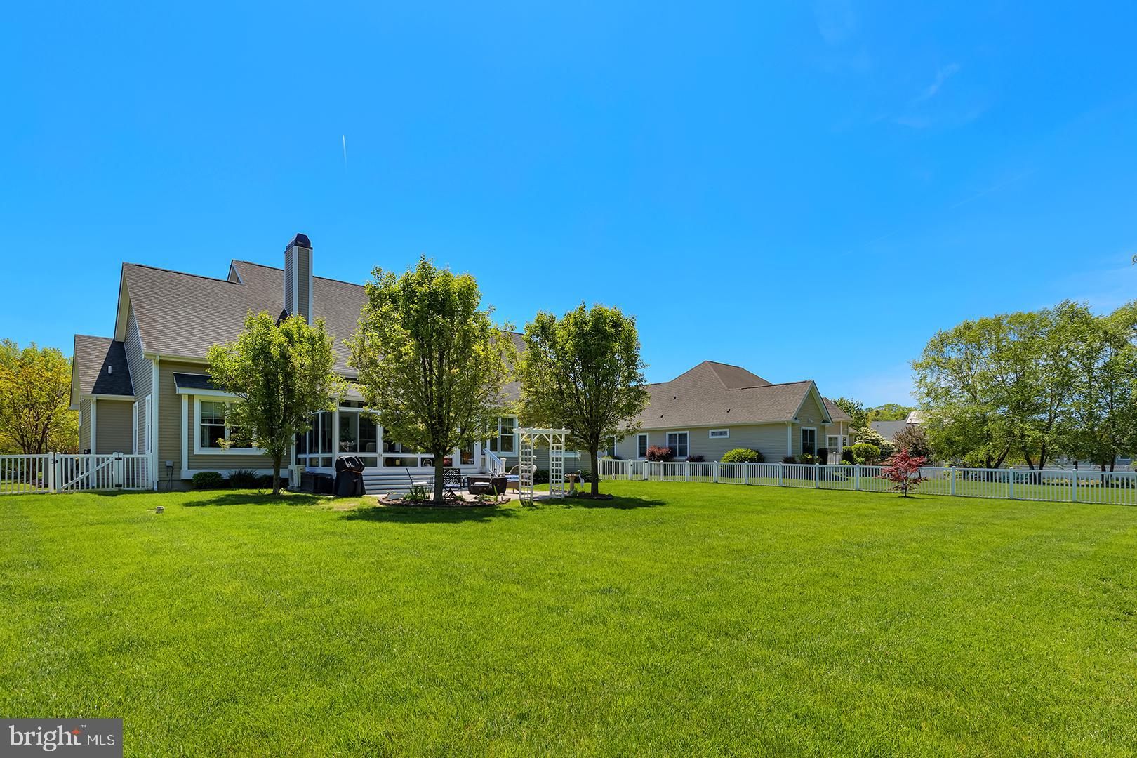18524 ROSE COURT