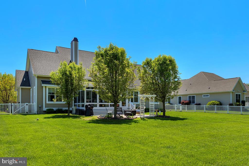18524 ROSE COURT