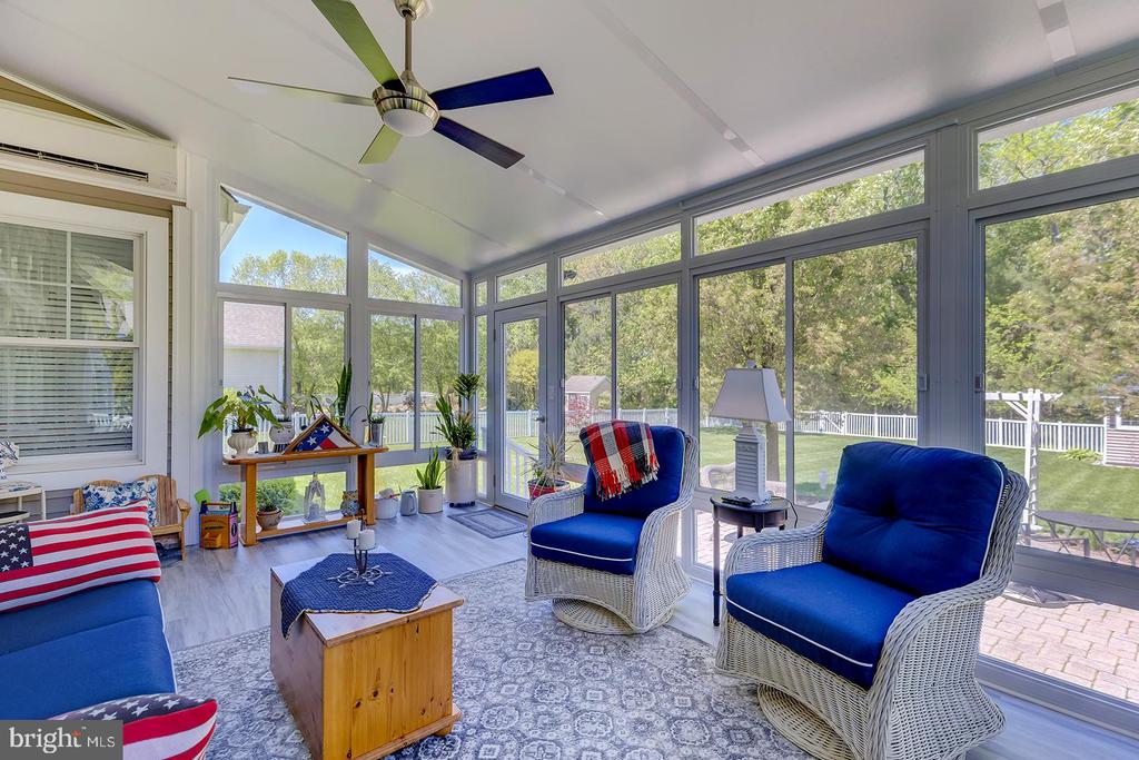18524 ROSE COURT