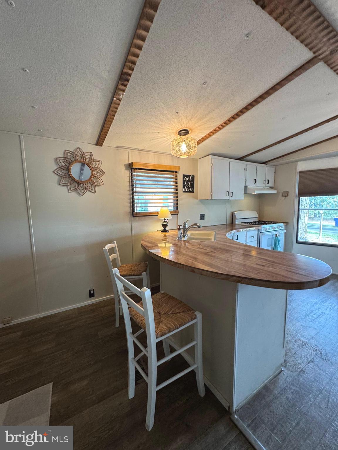 35573 E HARBOR DRIVE 37624