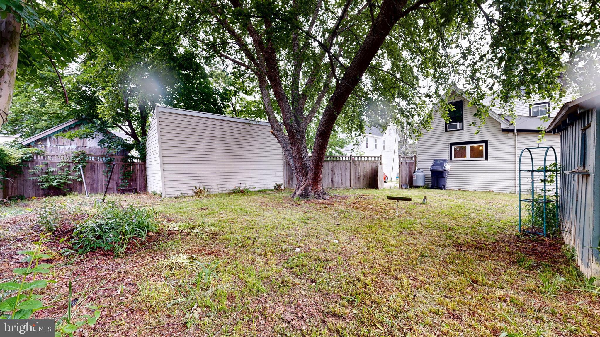 504 SE FRONT STREET