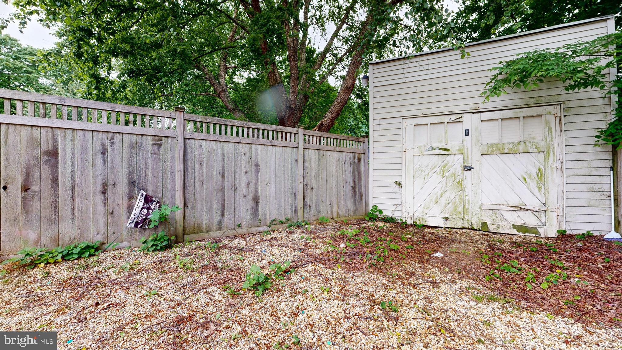 504 SE FRONT STREET