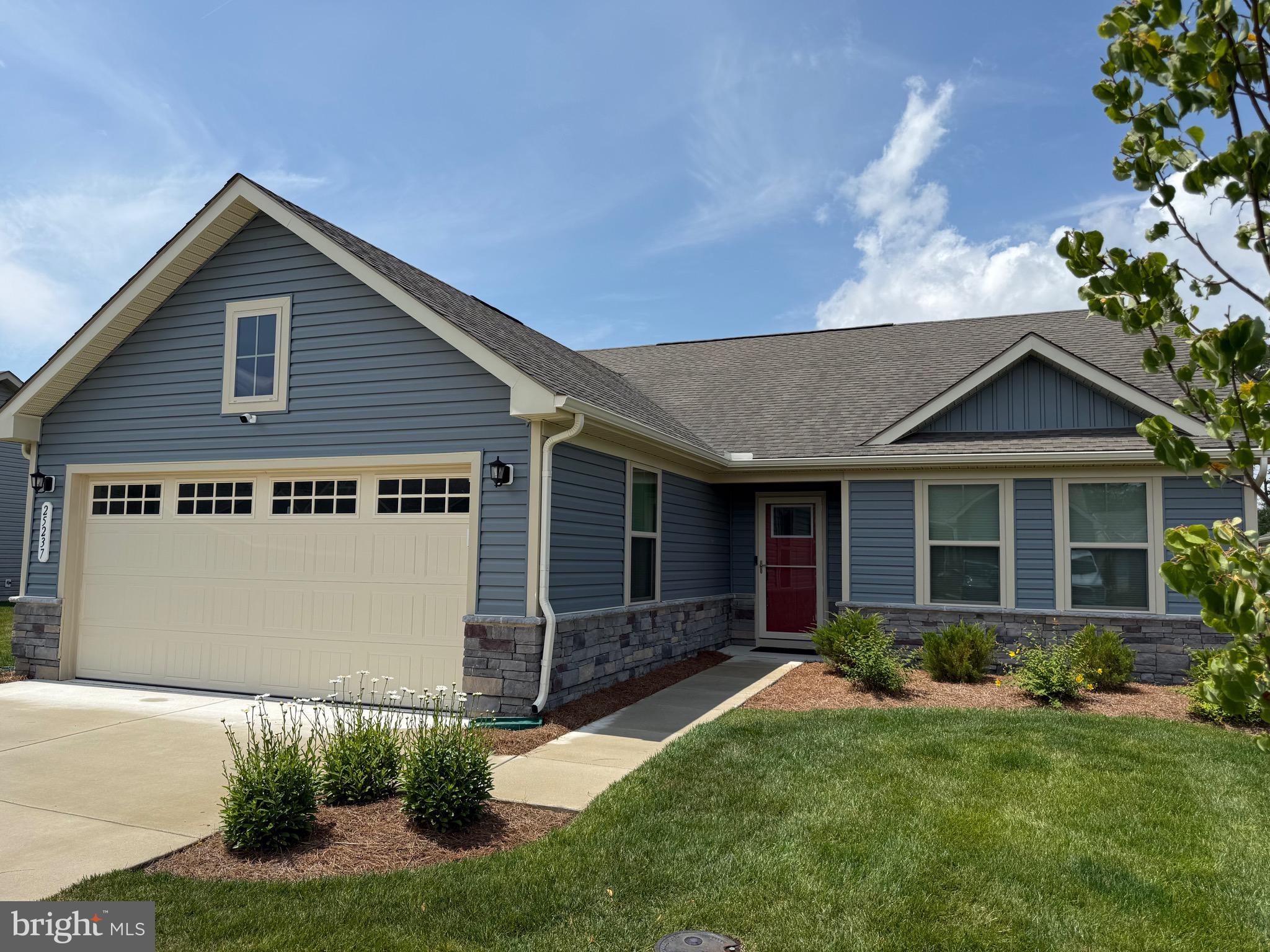 25237 TANNIN CIRCLE