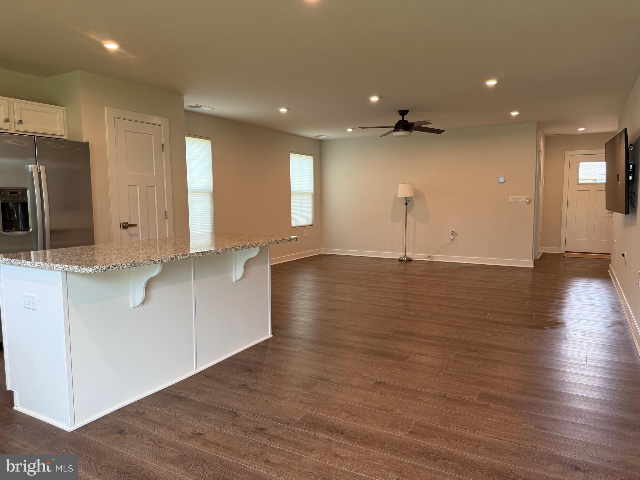25237 TANNIN CIRCLE
