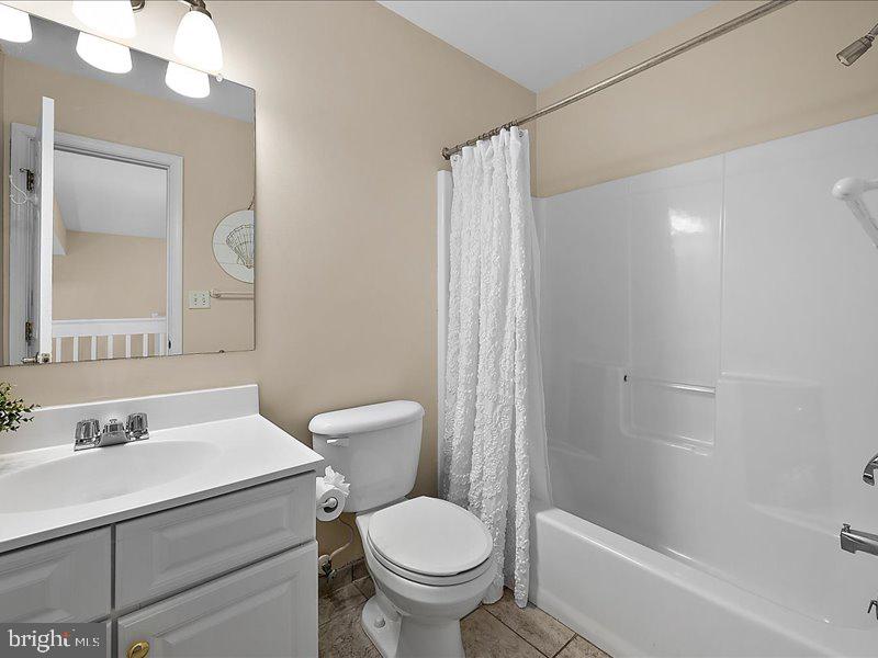 3800 SANIBEL CIRCLE 3816