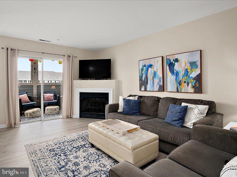 3800 SANIBEL CIRCLE 3816