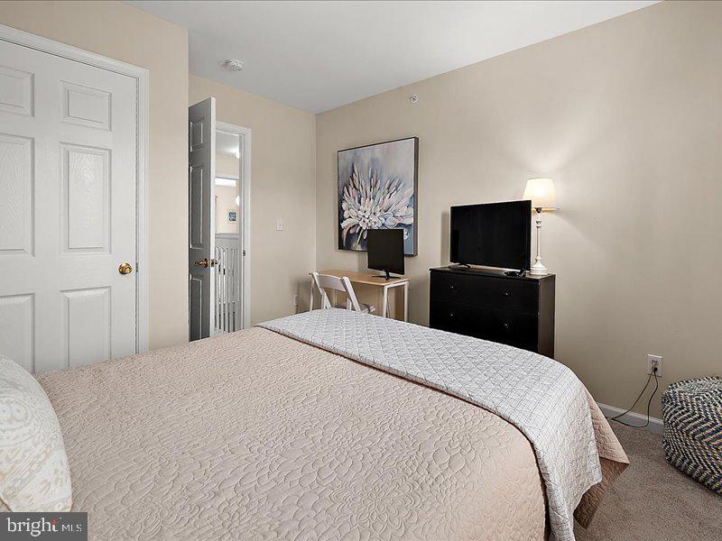 3800 SANIBEL CIRCLE 3816
