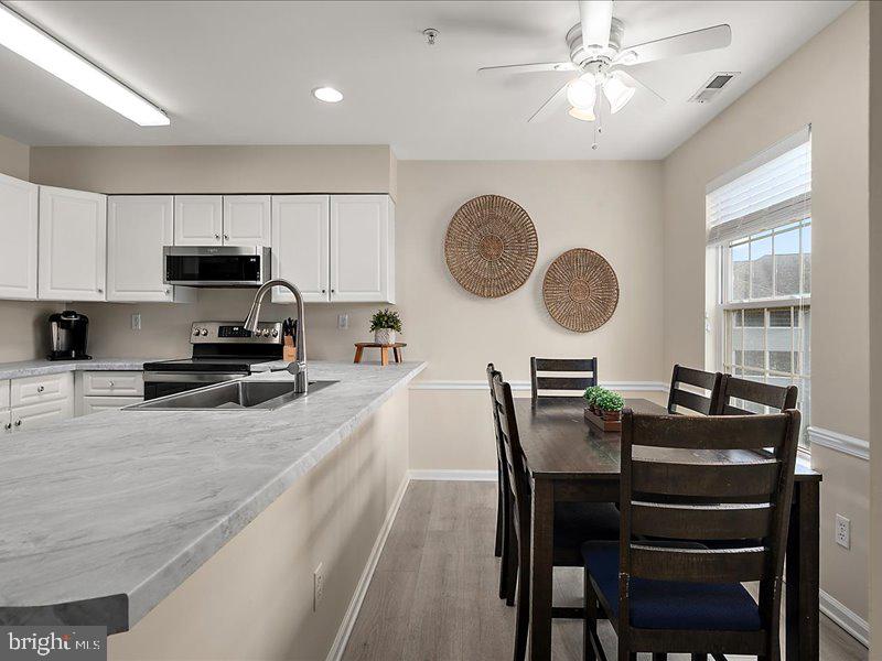 3800 SANIBEL CIRCLE 3816