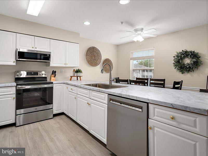 3800 SANIBEL CIRCLE 3816