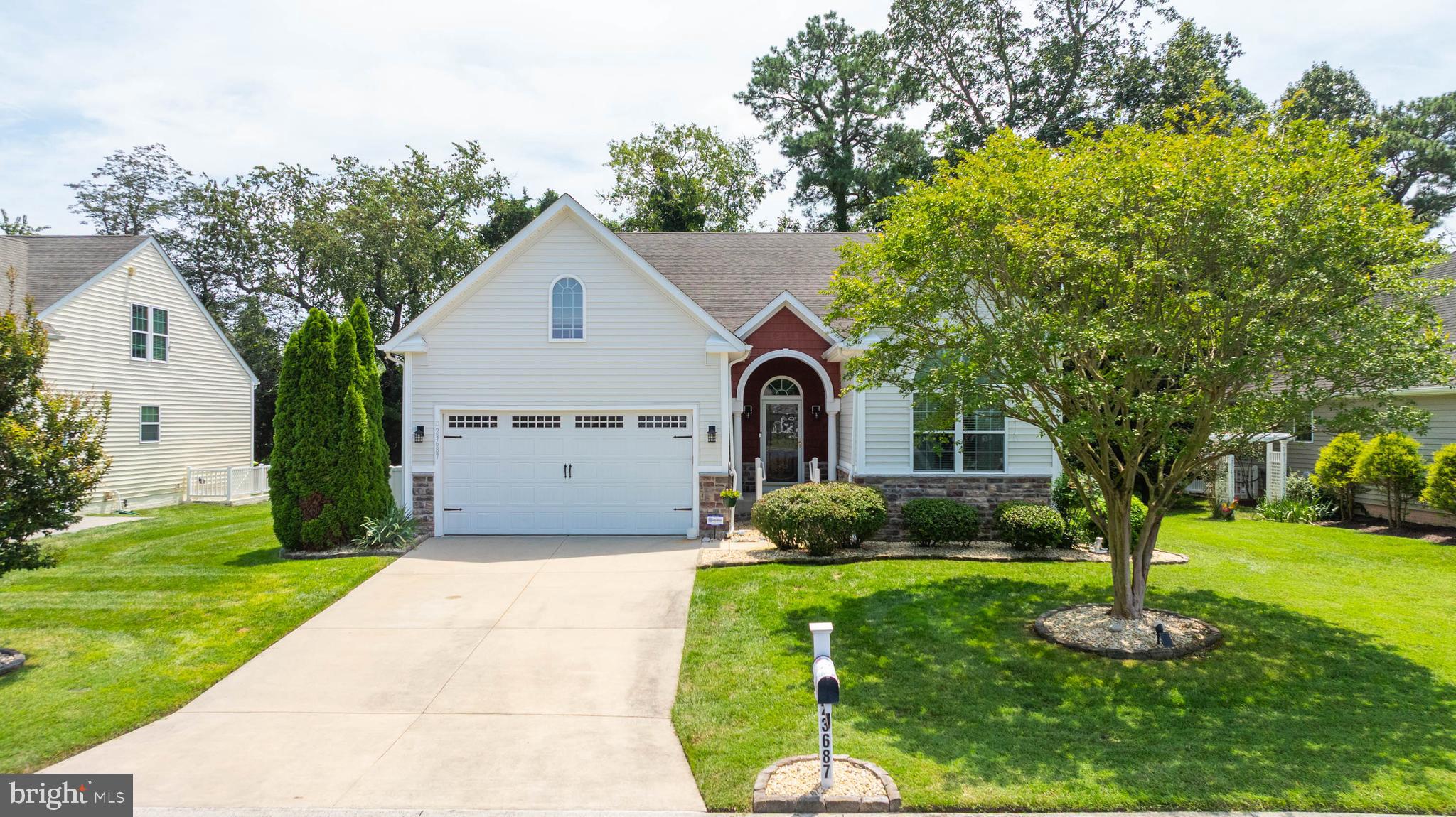 23687 HERRING REACH COURT