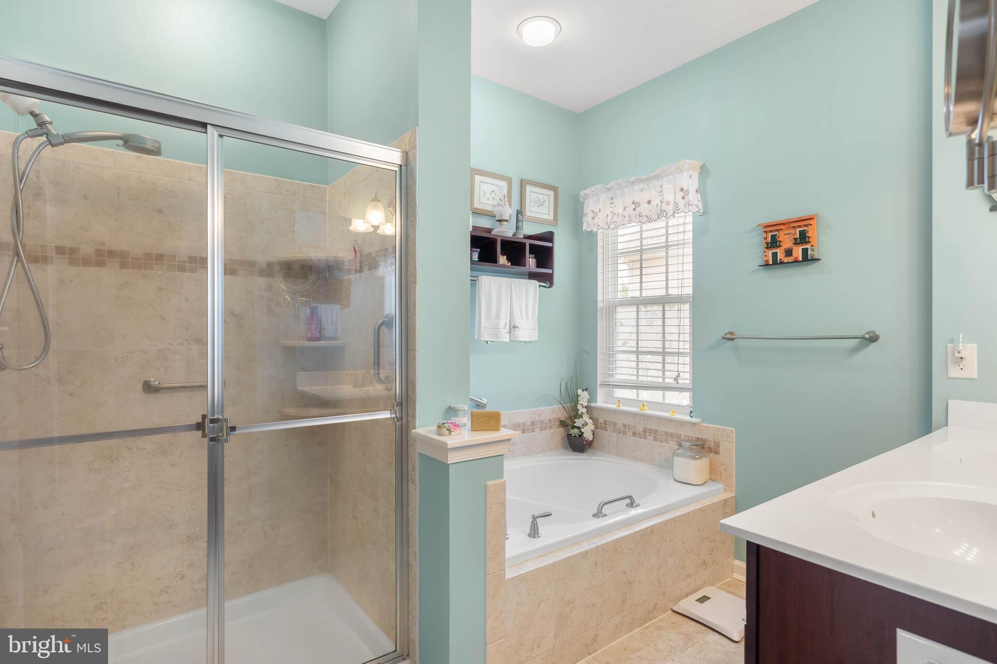 23687 HERRING REACH COURT