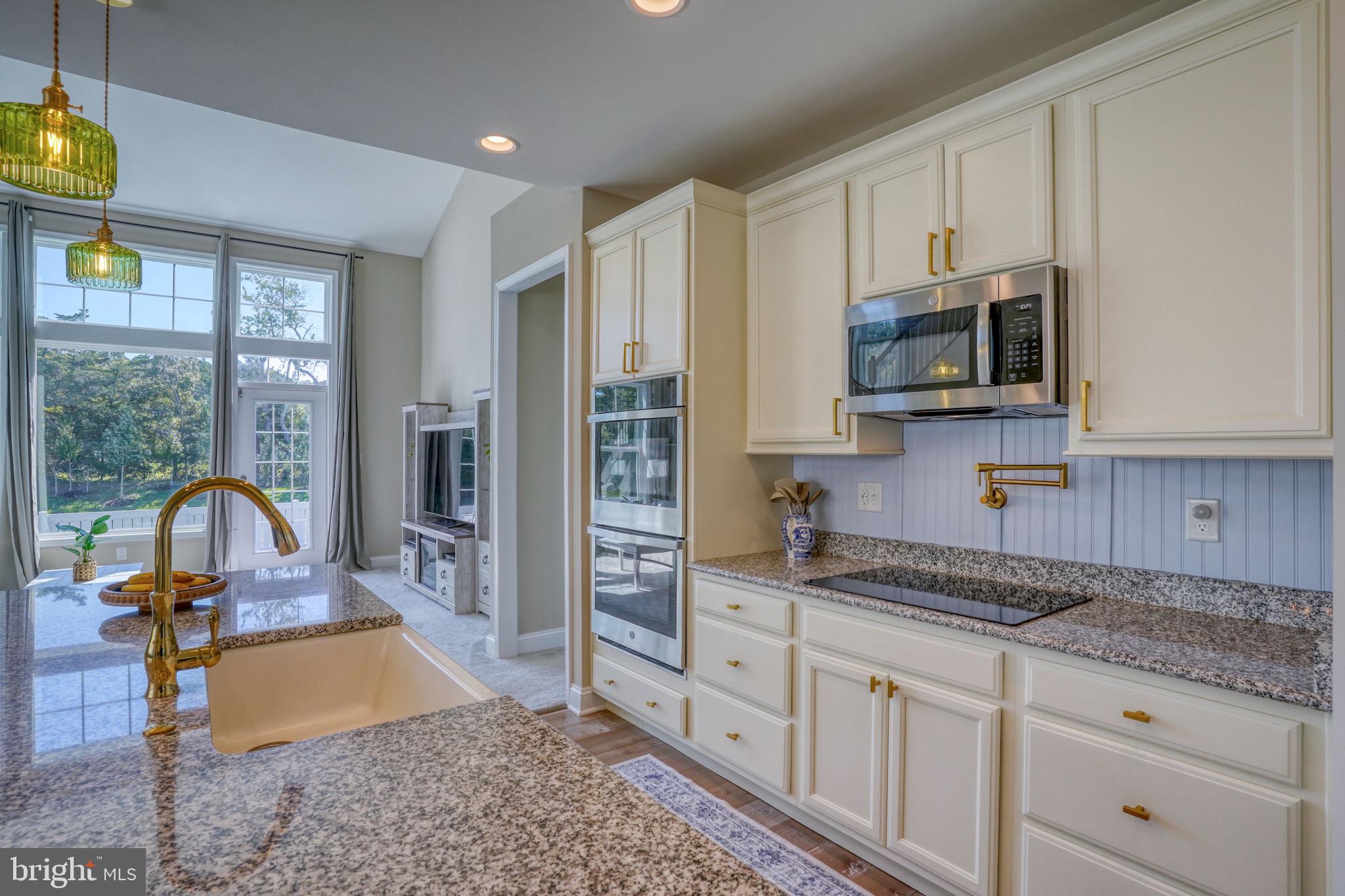 26086 KIELBASA COURT