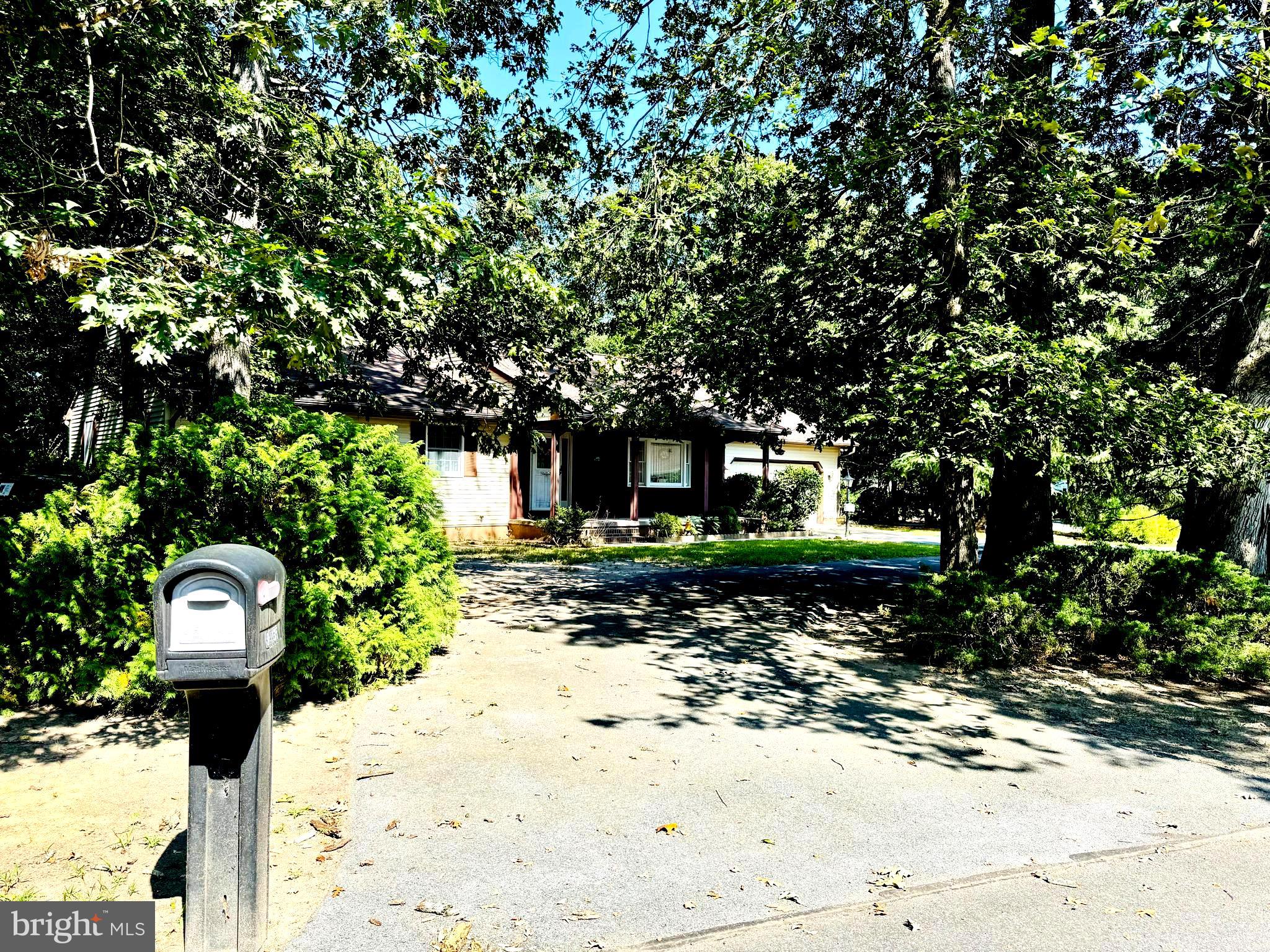 34135 POPLAR LANE