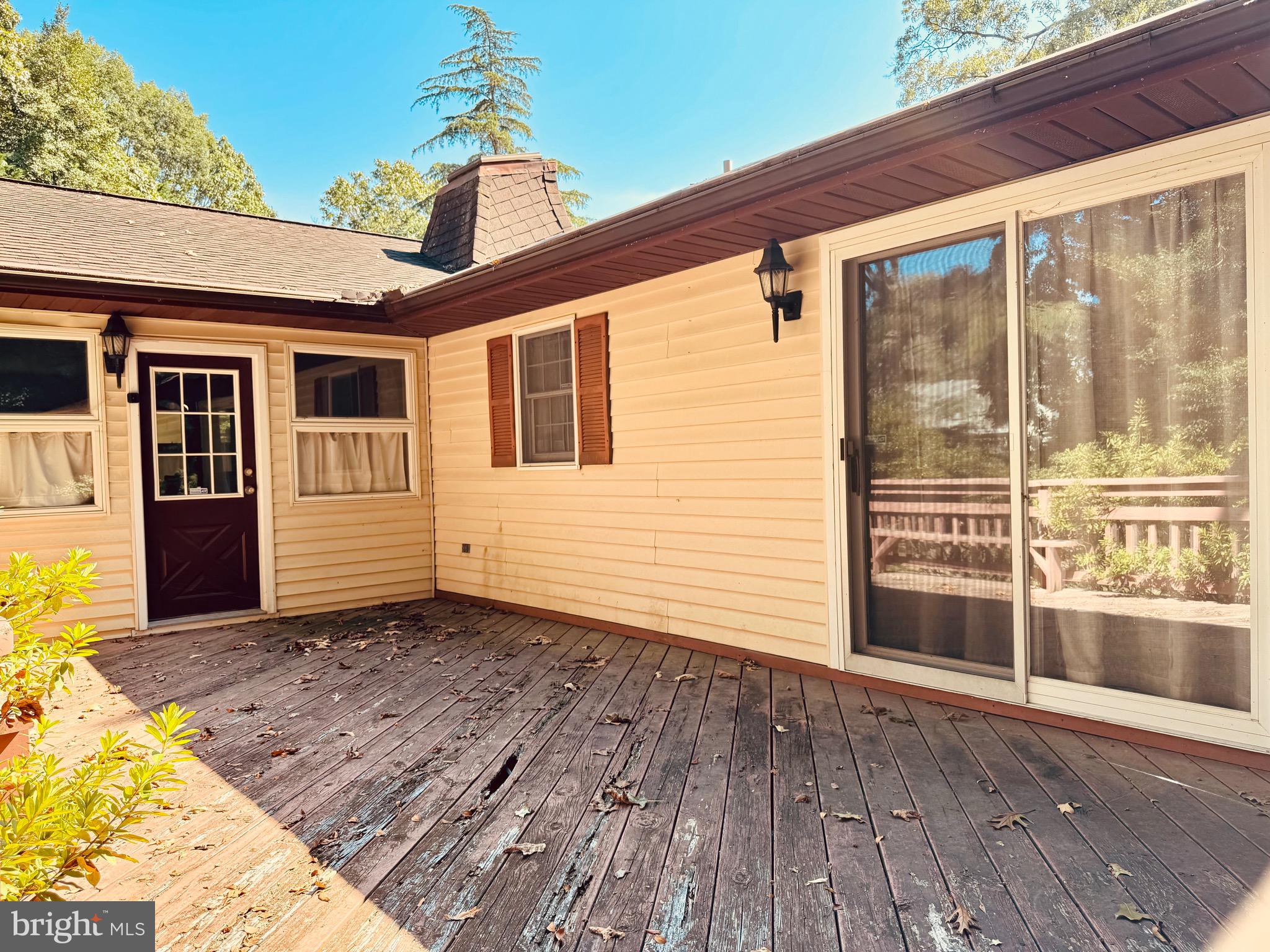 34135 POPLAR LANE