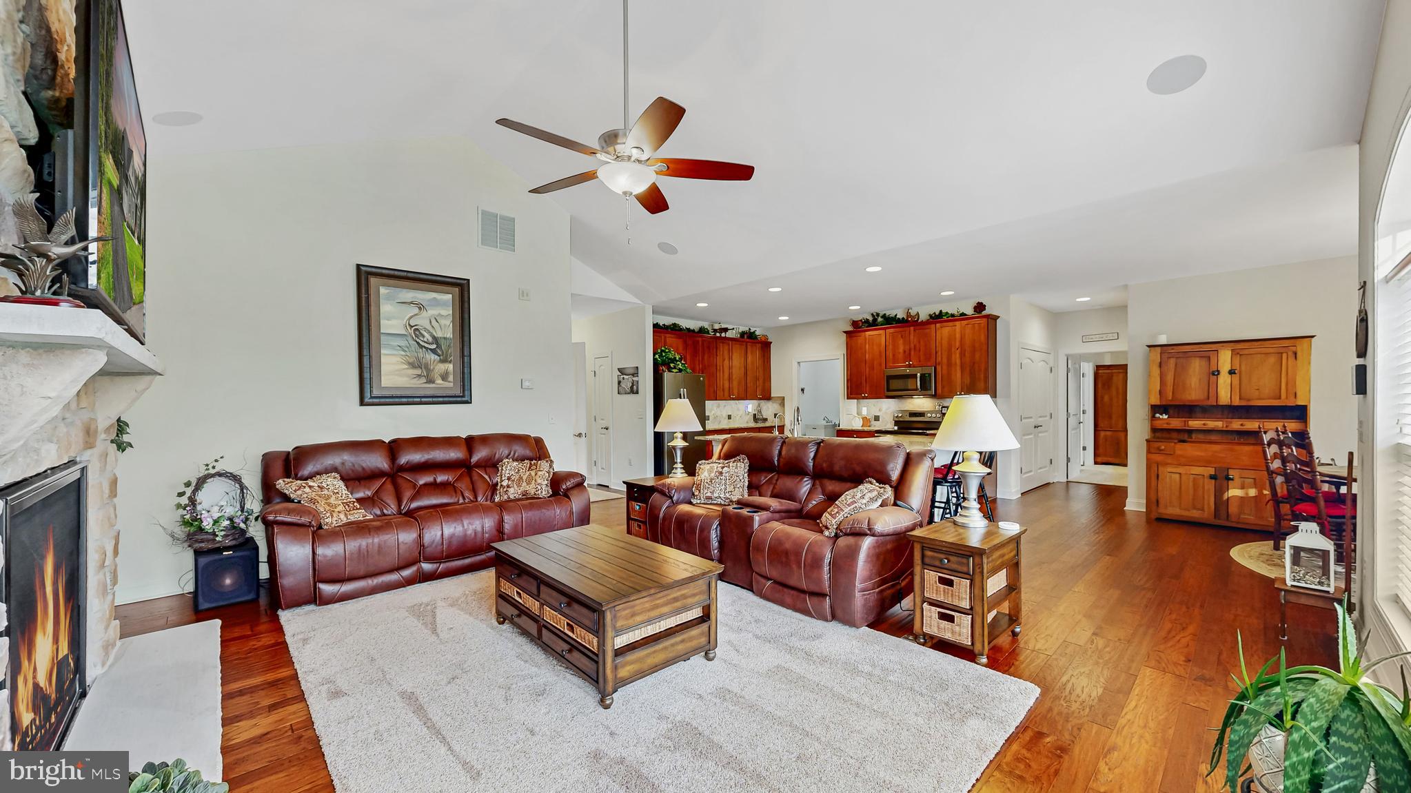 20901 WOODLAKE CIRCLE