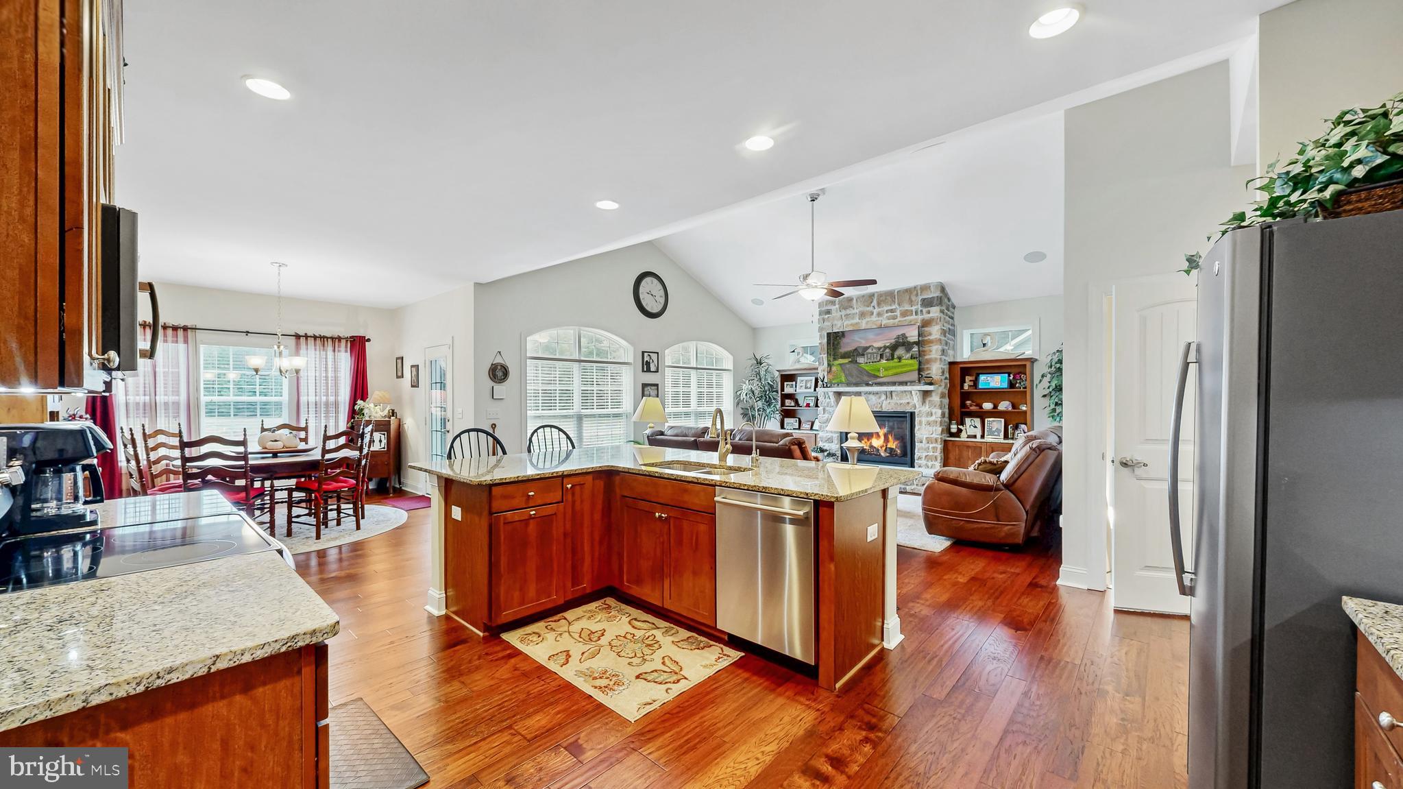 20901 WOODLAKE CIRCLE