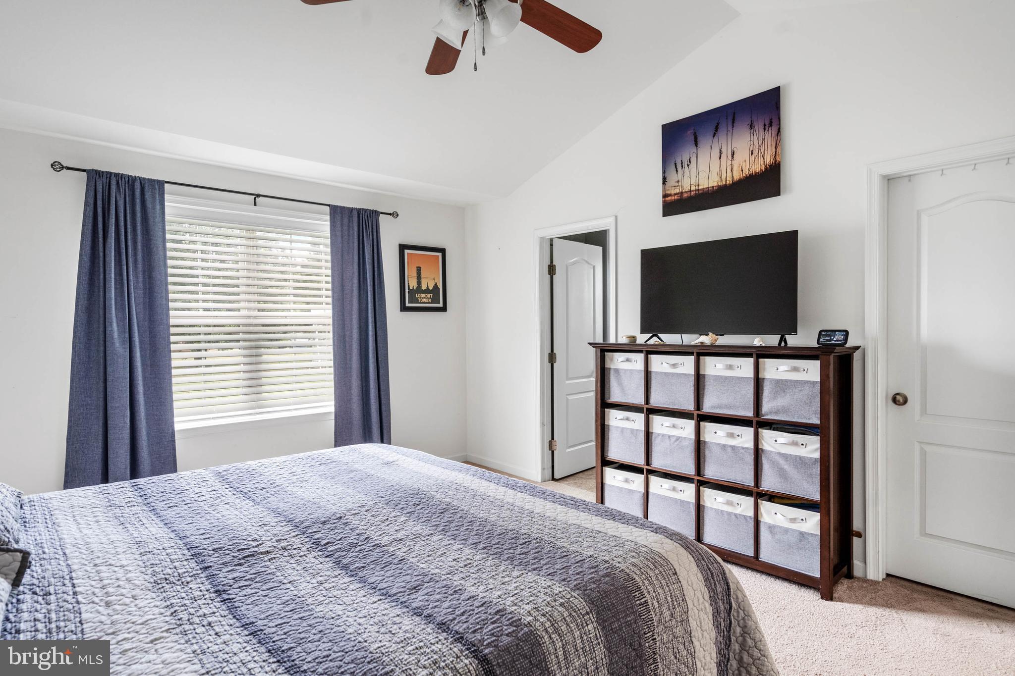 25911 COUNTRY MEADOWS DRIVE