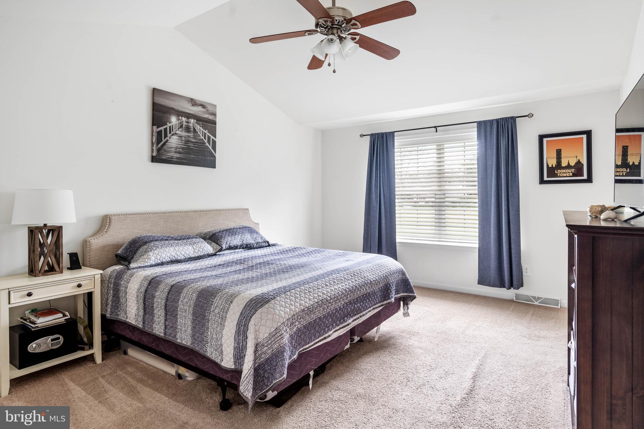 25911 COUNTRY MEADOWS DRIVE