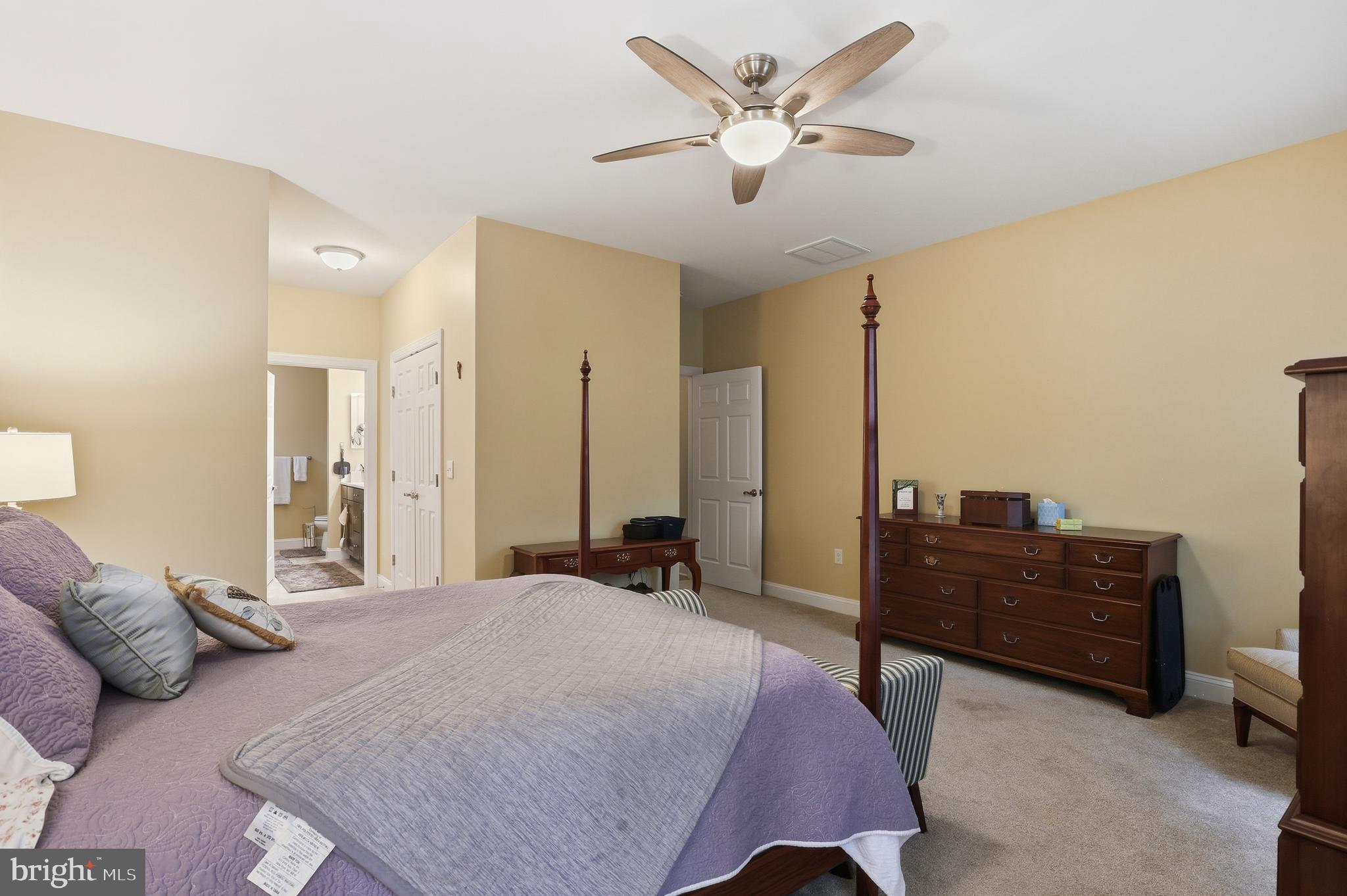 23712 HERRING REACH COURT