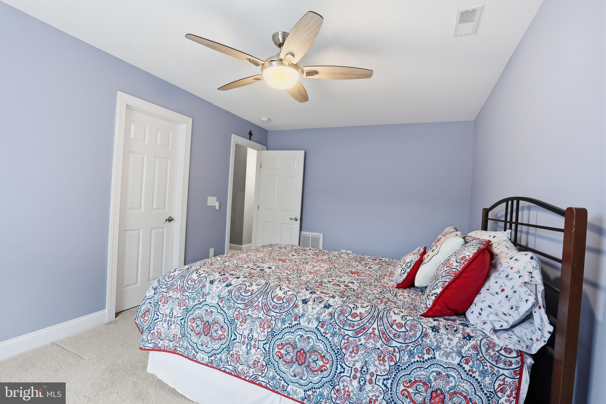 23712 HERRING REACH COURT