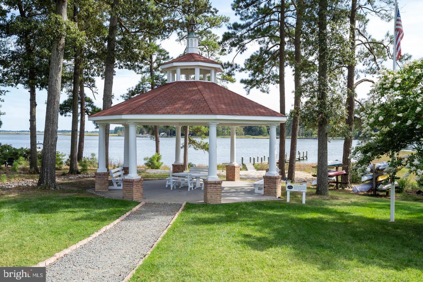 23712 HERRING REACH COURT