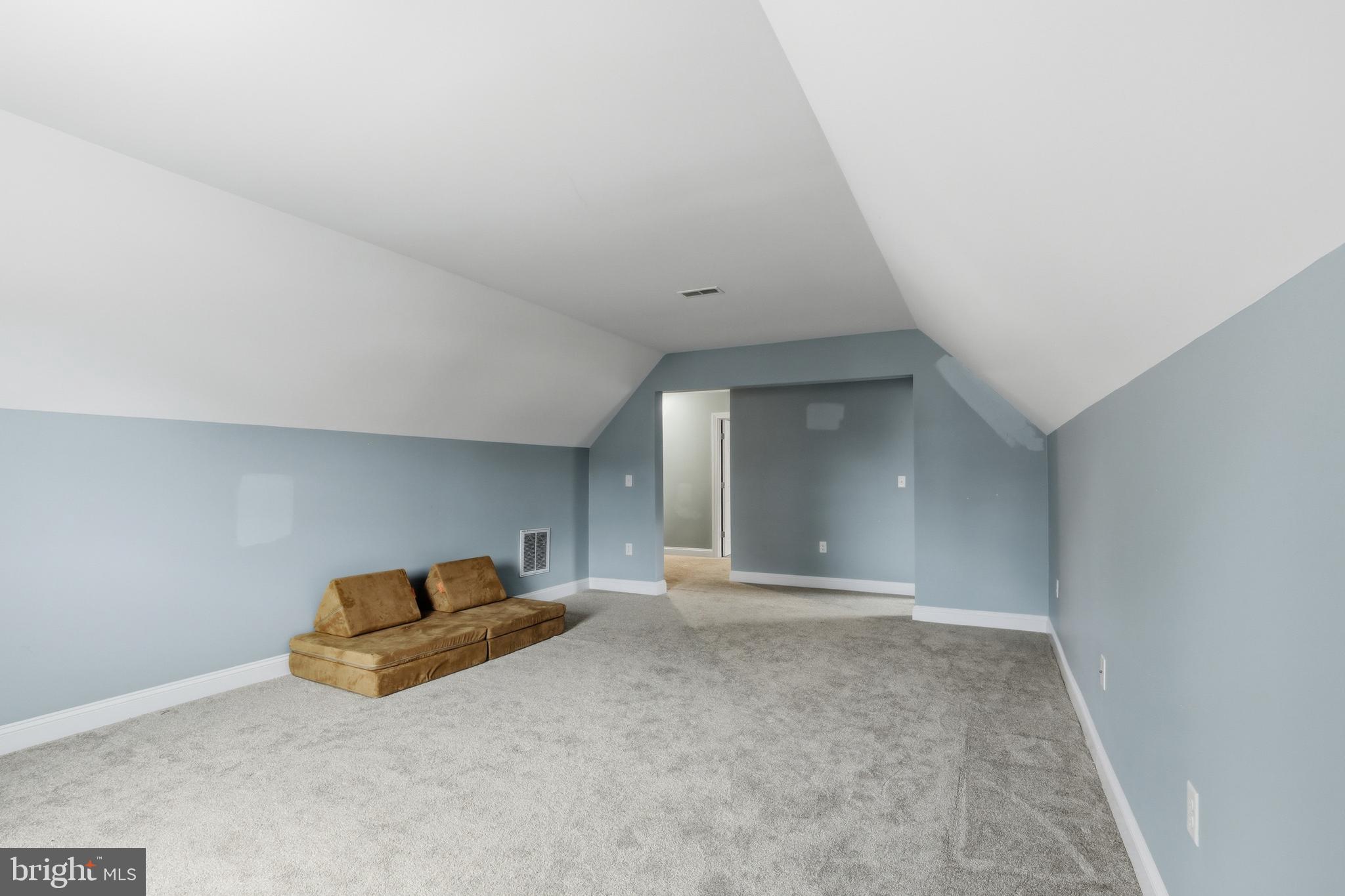 23712 HERRING REACH COURT