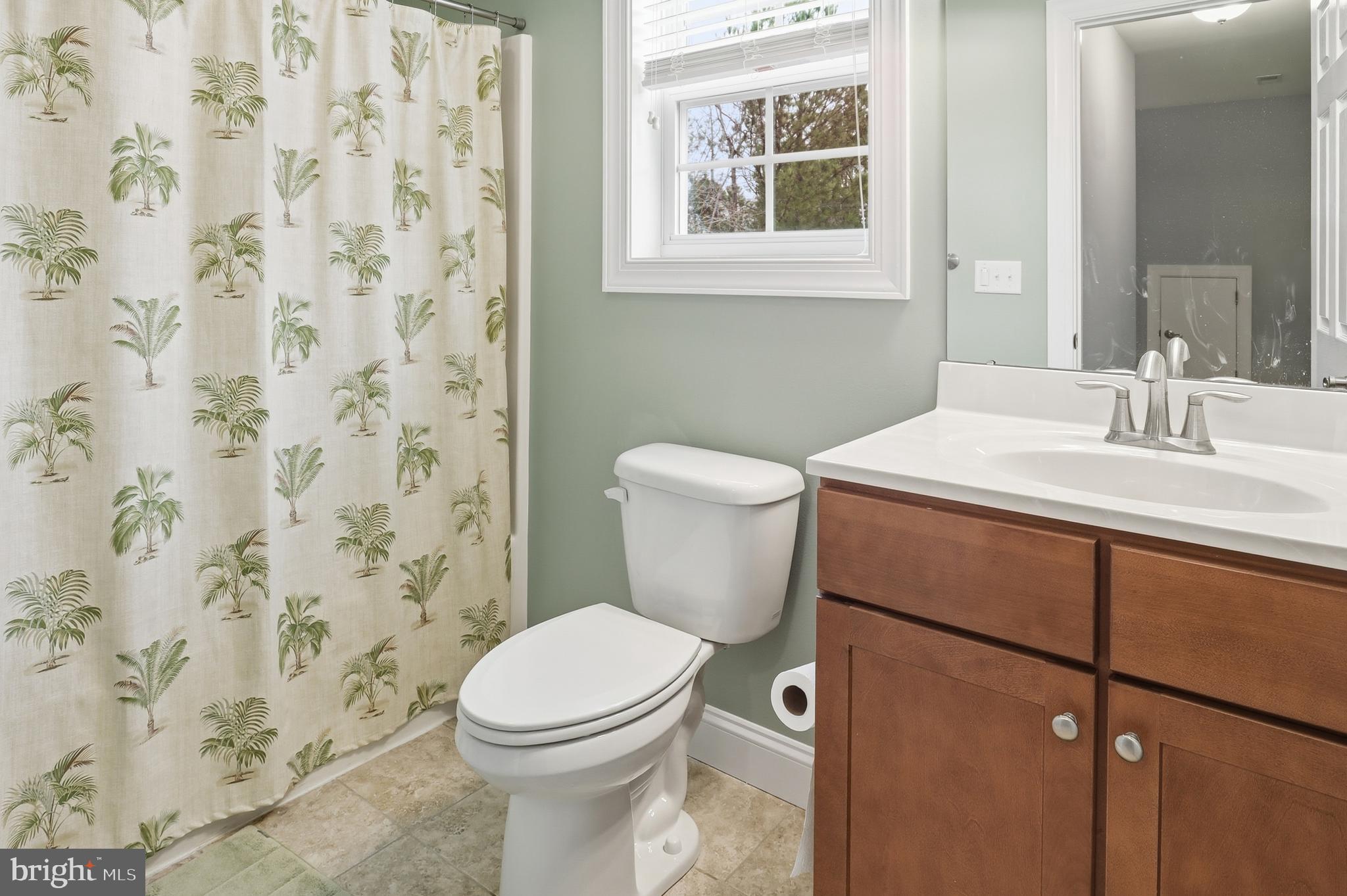 23712 HERRING REACH COURT