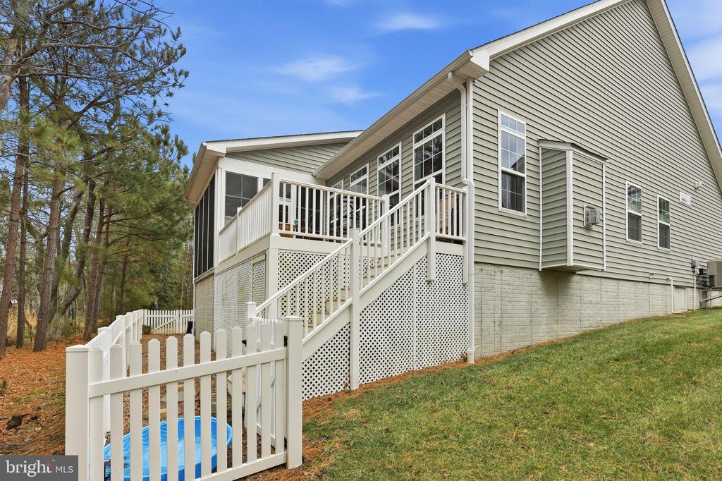 23712 HERRING REACH COURT