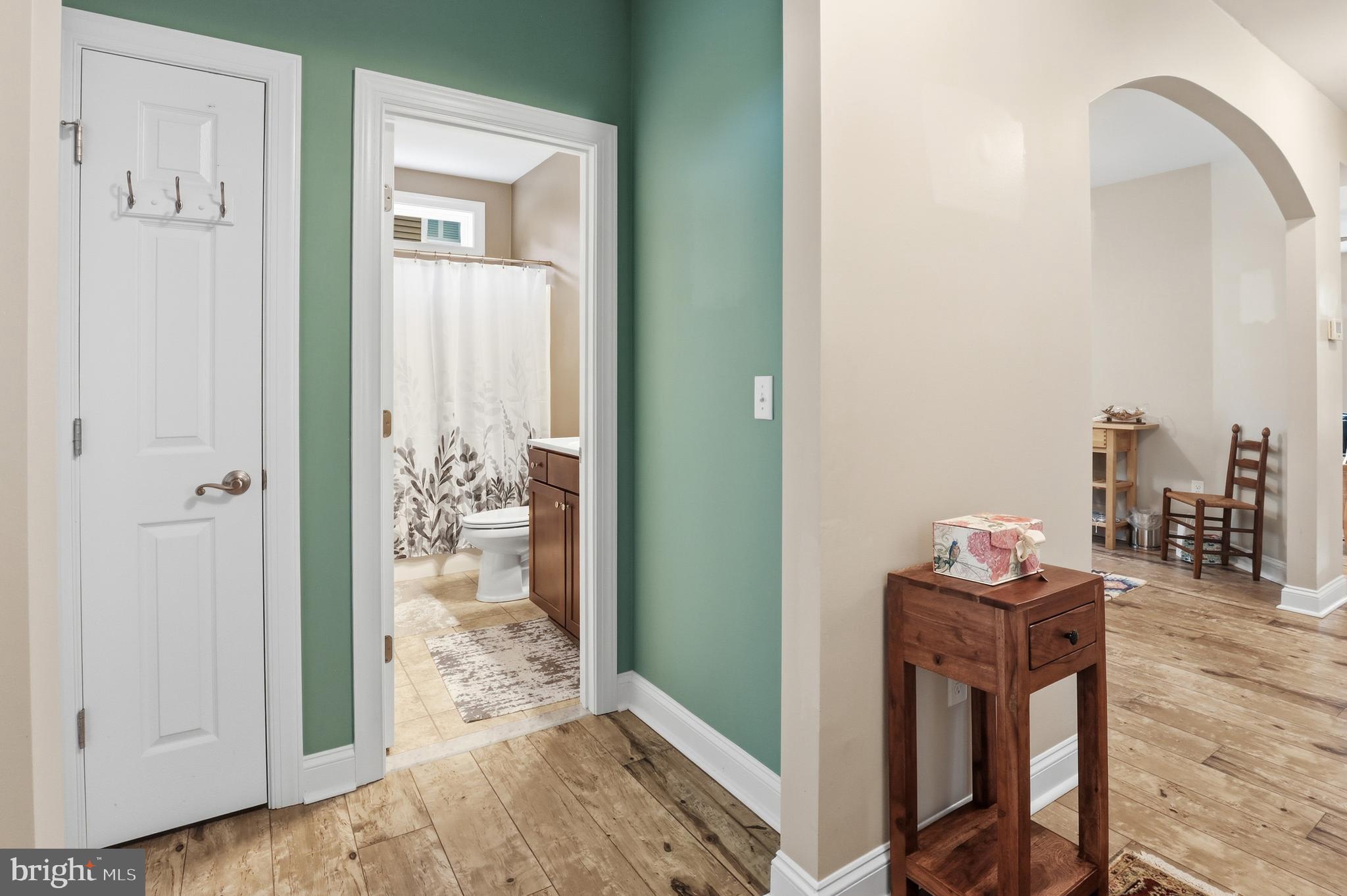 23712 HERRING REACH COURT