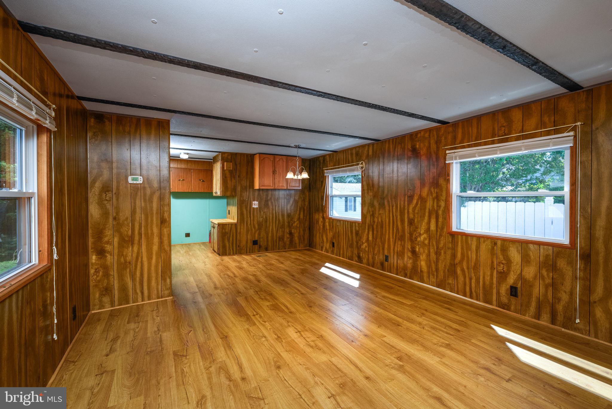 11 COLONIAL LANE