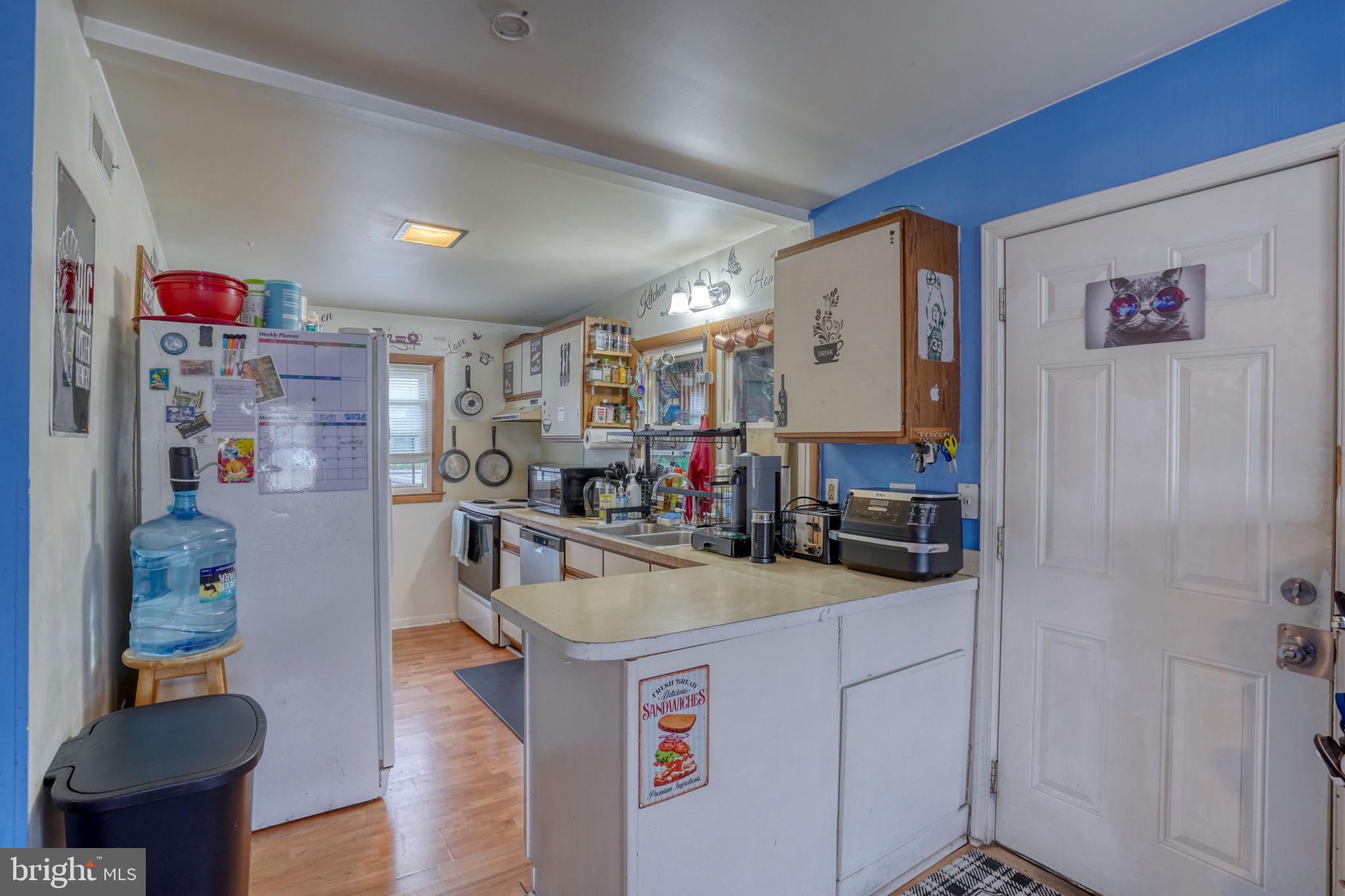 20905 COASTAL HIGHWAY