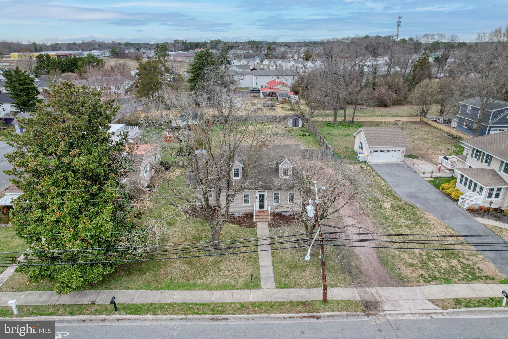 129 LAUREL ROAD