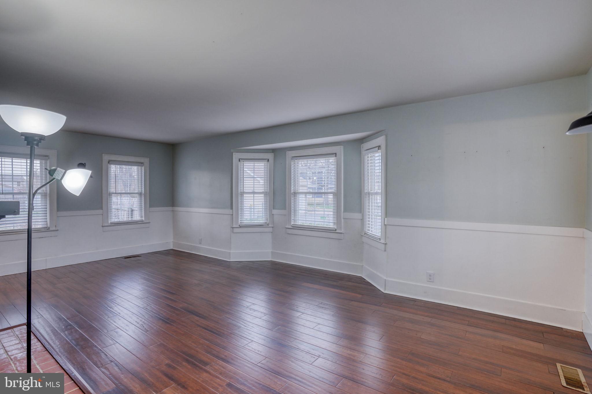 129 LAUREL ROAD