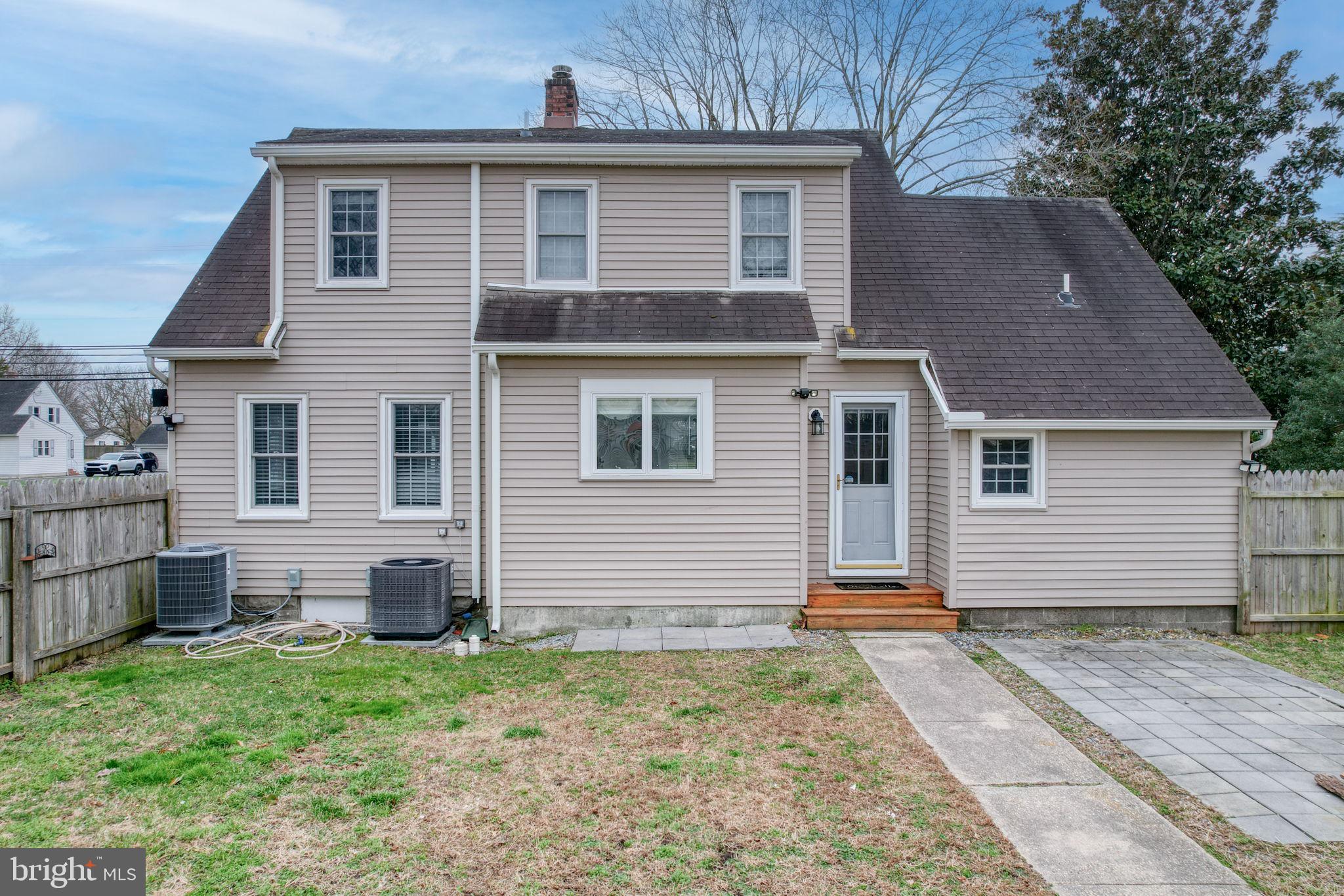 129 LAUREL ROAD